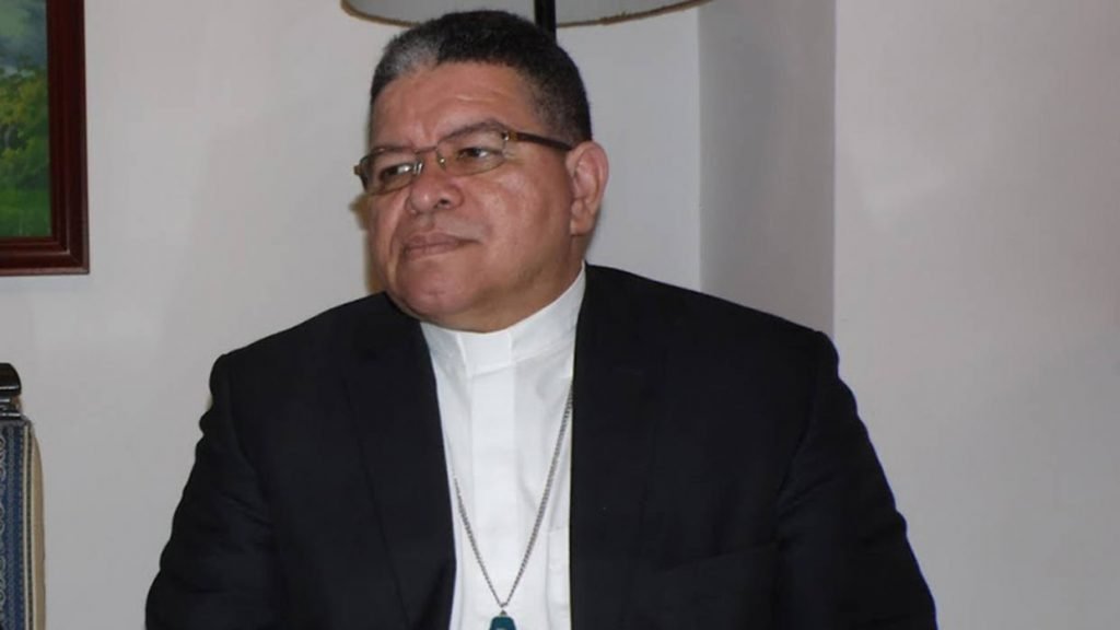 Monseñor Azuaje: "Al pobre pueblo venezolano nunca lo han dejado tranquilo"