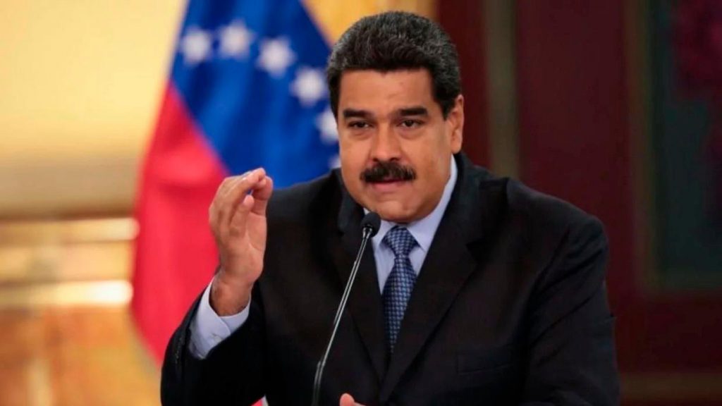 Maduro ordena comenzar la venta de petróleo en la criptomoneda petro