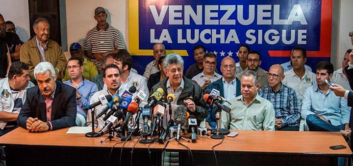 Entre ir a las elecciones parlamentarias o dejar que Nicolás Maduro se consolide en el poder, se debate el G4