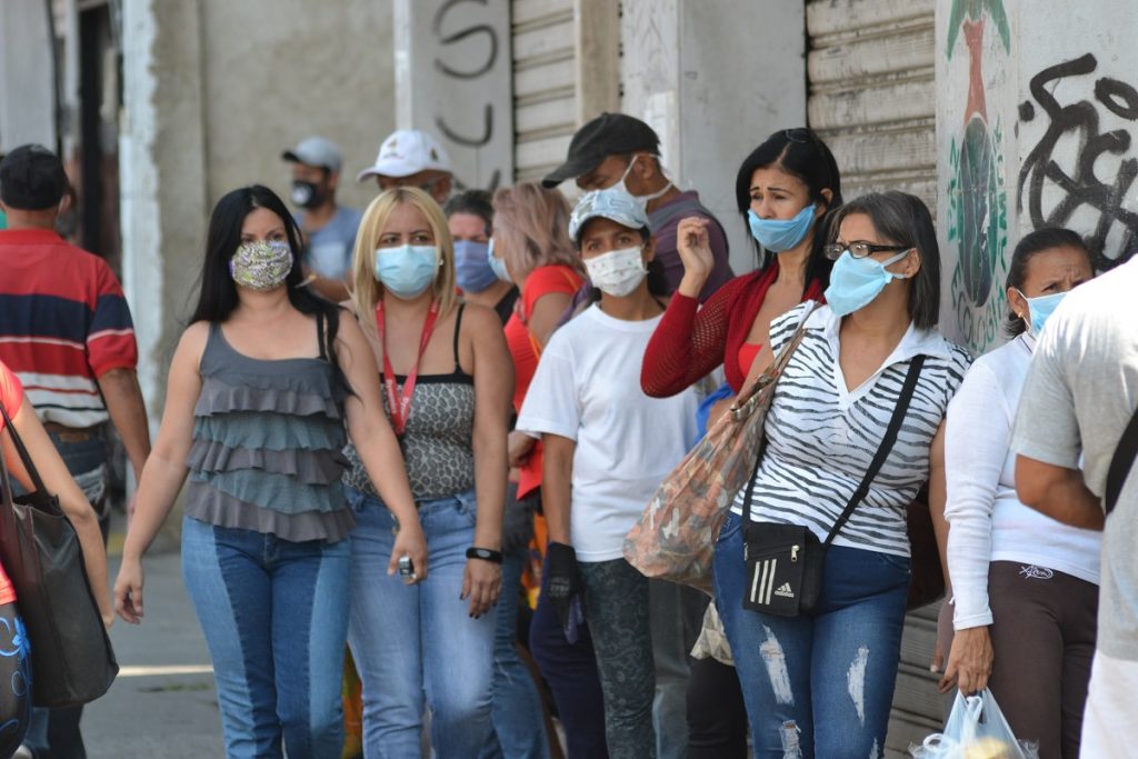 Maduro: El lunes arrancará una nueva normalidad vigilada y protegida