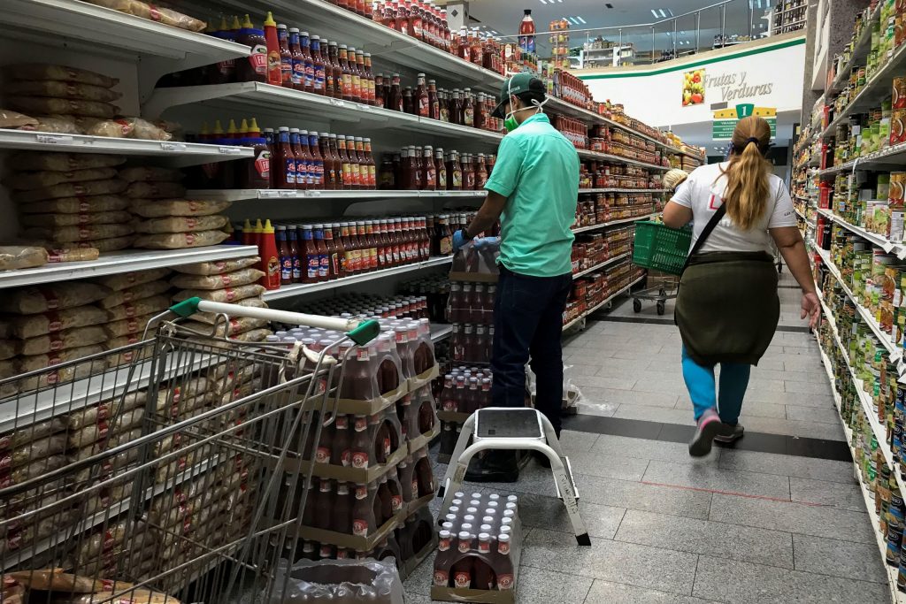 Salario mínimo en Venezuela sube, pero eso no alcanza para un kilo de carne