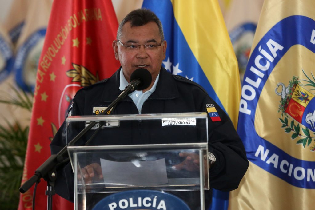 “Guardia en alto. Vamos por los trocheros”, dijo Maduro a la PNB y la GNB