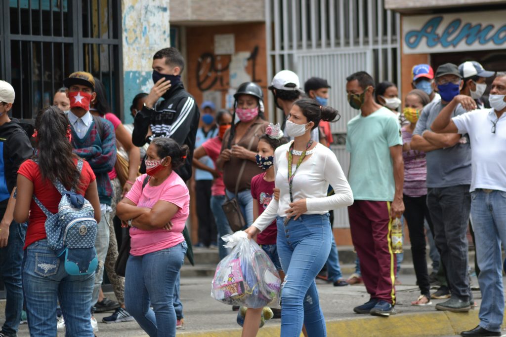1.317 nuevos casos de COVID-19 y 16 muertes en las últimas horas en Venezuela