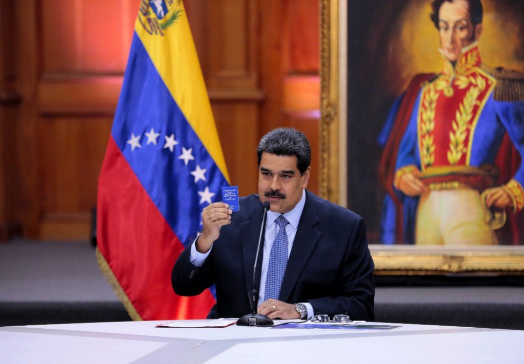 Maduro: El dólar se usó en 18,6 % de las actividades comerciales en Venezuela en 2020