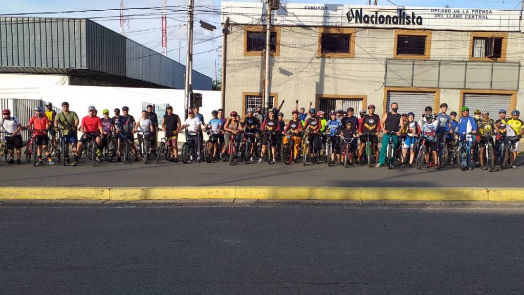 Ciclistas de San Juan de los Morros Celebran "Día Mundial de la Bicicleta"