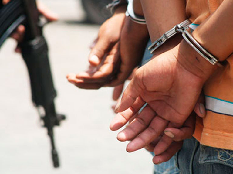 Dos detenidos por invadir propiedades en Anzoátegui