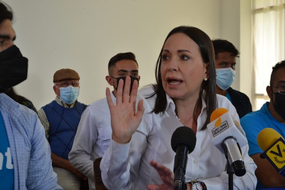 Machado: El Estado venezolano debe convocar a los juristas más competentes para defender el Esequibo
