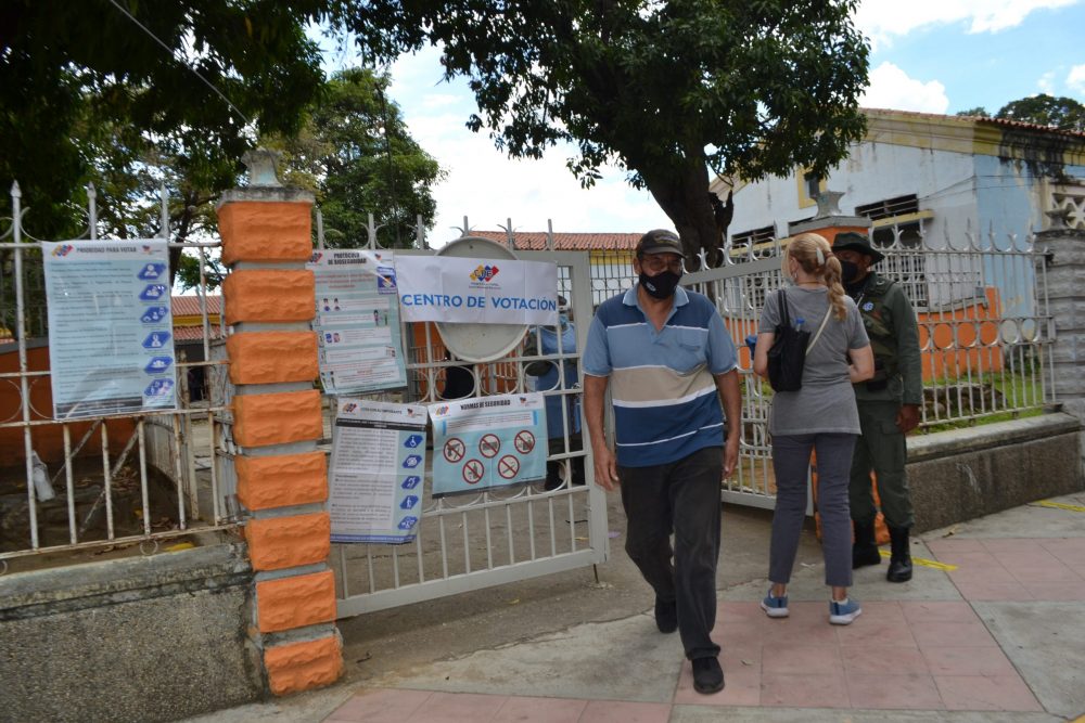 Baja afluencia de votantes en comicios locales y regionales en Guàrico