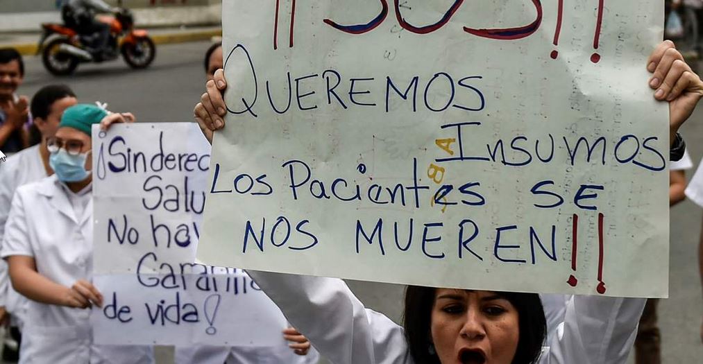 ONG Médicos Unidos: 815 profesionales de la salud en Venezuela perdieron la vida por covid en 2021
