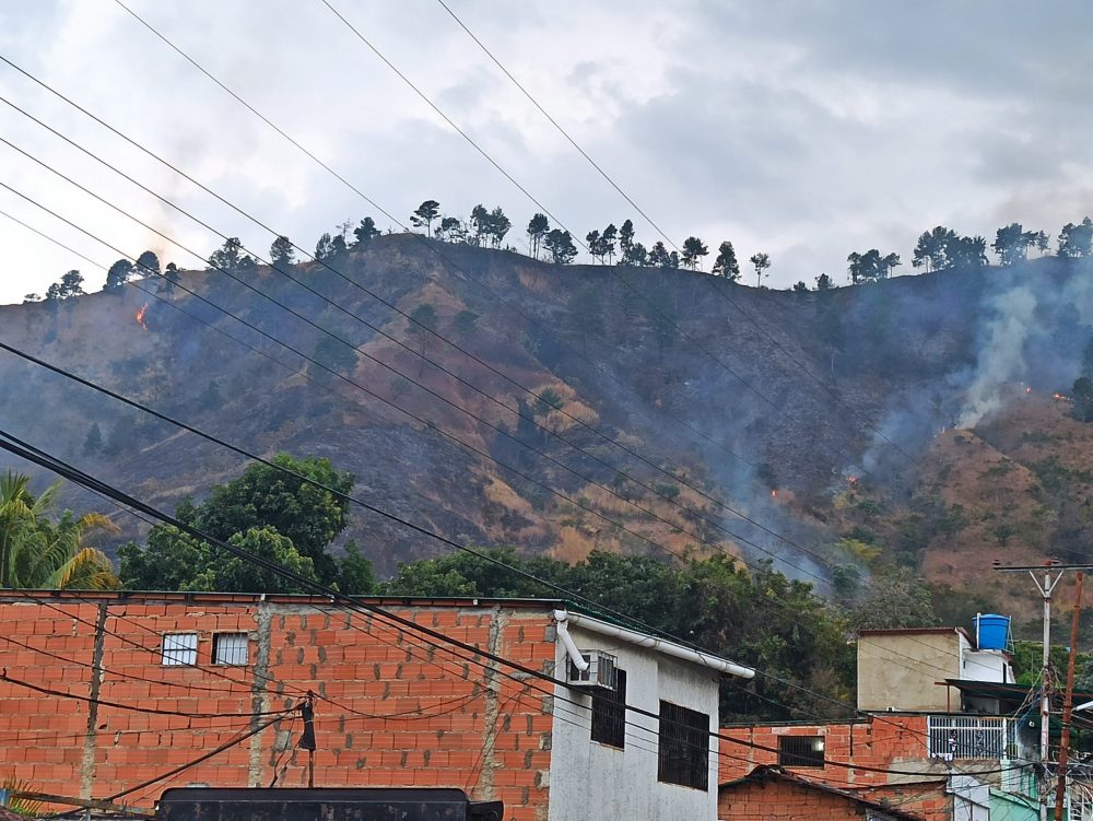 Sanjuaneros victimas de la inacción gubernamental en torno a los incendios forestales en la capital del estado