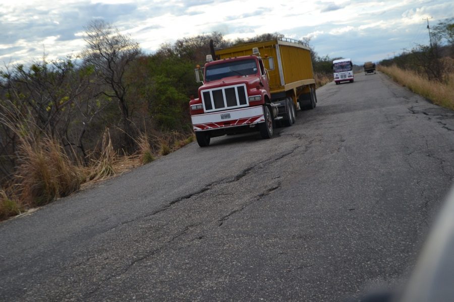 Octavio Orta: Colapso de vialidad en un 80% carretera Dos Caminos - El Sombrero