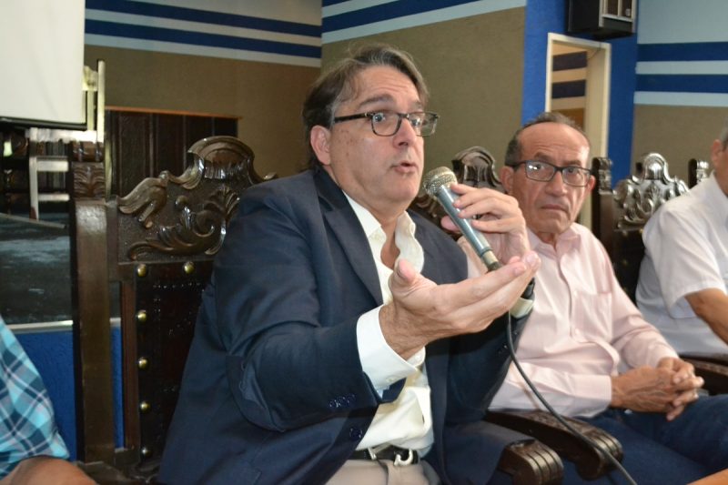 Carlos Fernández: la economía no mejora solo con un cambio de gobierno hay que brindar garantías y trabajar.