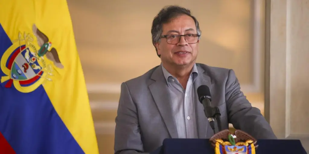 Colombia no exigirá pasaporte a migrantes venezolanos