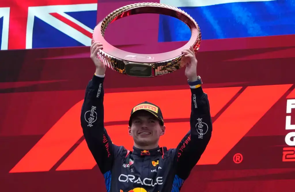 Verstappen conquista Gran Premio Shanghái