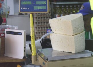 Productores venden el queso a 1,5 el kilo y exigen precios justos a comerciantes