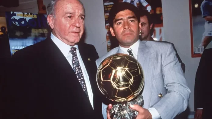 Prohibida la venta del Balón de Oro que ganó Maradona