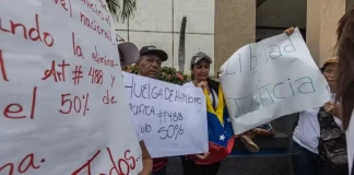 Gobierno intenta solventar la huelga carcelaria
