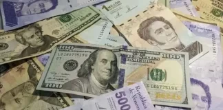 Alertan sobre devaluación del bolívar