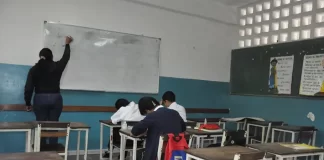 Horario mosaico afecta la educación en Venezuela