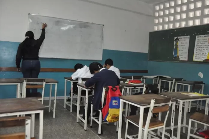 Horario mosaico afecta la educación en Venezuela