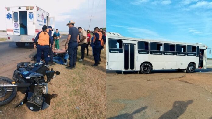 Autobús que movilizó a personas durante campaña electoral atropella a dos policías