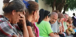 Llaman a implementar políticas para proteger a los adultos mayores