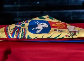 Maduro destaca la importancia de la bandera como símbolo de esperanza y lucha