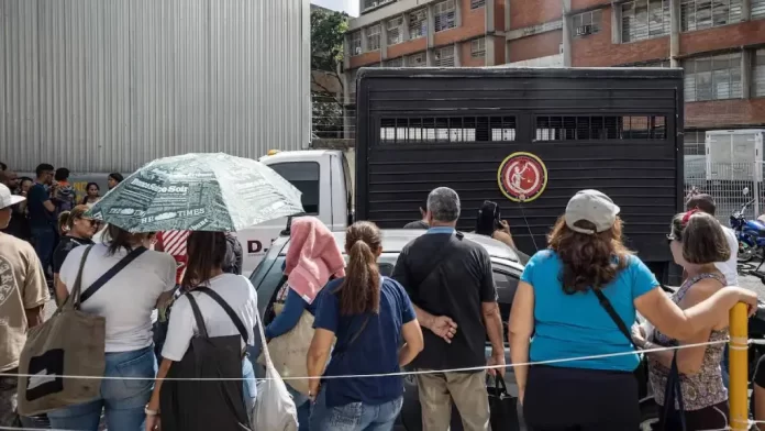 Trasladan a Tocorón y Tocuyito a 300 detenidos por protestas