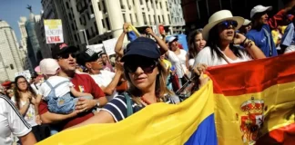 Migrantes venezolanos solicitan regularización sin asilo en España