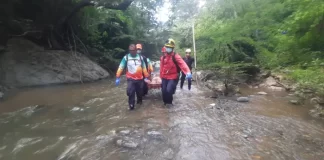 Hombre muere tras ser arrastrado por un rió entre los limites de Guárico y Aragua (Fotos cortesía Protección Civil)