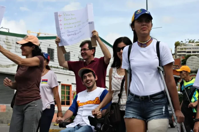 Detienen a 16 personas con discapacidad en protestas postelectorales