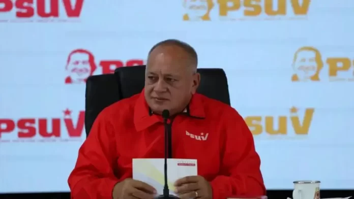 Gobierno ordena a militares en despachos civiles regresar a Defensa