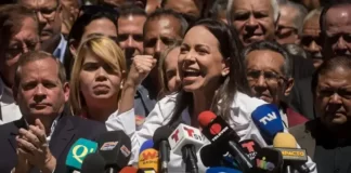 Oposición continúa su lucha por validar la elección presidencial