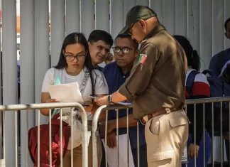 EE.UU refuerza restricciones al asilo en plena campaña electoral