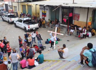 40 % de familias migrantes sufren violencia en México