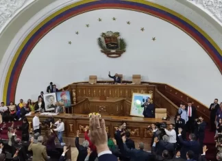 Sanciones políticas y penales para quienes atenten contra la nación