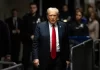 Donald Trump en las elecciones de EE.UU. afrontan un carpetazo definitivo tras convertirse en ganador de los comicios presidenciales del pasado martes, pues el Departamento de Justicia no podrá encausarlo una vez tome posesión. EFE/EPA/JUSTIN LANE / POOL ARCHIVO