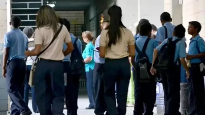 Intoxicación en liceo de Turén ¿Un caso aislado o repetición del incidente en la UNERG?