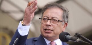 Petro califica como "error" las elecciones presidenciales en Venezuela