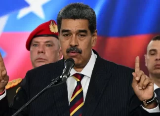 Nicolás Maduro condecorará a los 21 venezolanos sancionados por Estados Unidos
