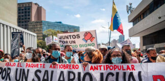Sindicatos exigen salario mínimo de $200 y unidad