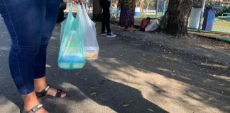 Familiares hacen sacrificio económico y emocional para poder ver a sus parientes encarcelados