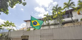 OEA exige salvoconductos para seis opositores asilados en Venezuela