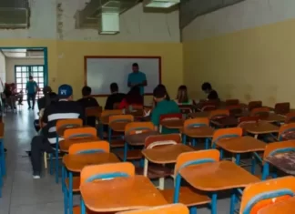 Docentes universitarios venezolanos son de los "más pobres" de Latinoamérica
