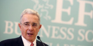 Justicia colombiana confirma condena a 2 altos funcionarios de Uribe por escuchas ilegales