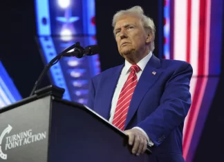 Jueza autoriza difusión del informe sobre Trump con plazo para apelaciones