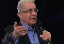 Uribe se siente "honrado" tras ser declarado enemigo público por Venezuela