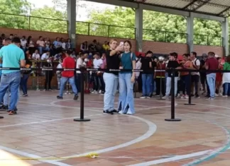 Escaneo de iris por dinero en la frontera colombo-venezolana