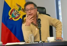 Petro exige liberación de presos políticos en Venezuela