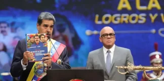 Maduro anuncia ministerio, satélite y reforma constitucional